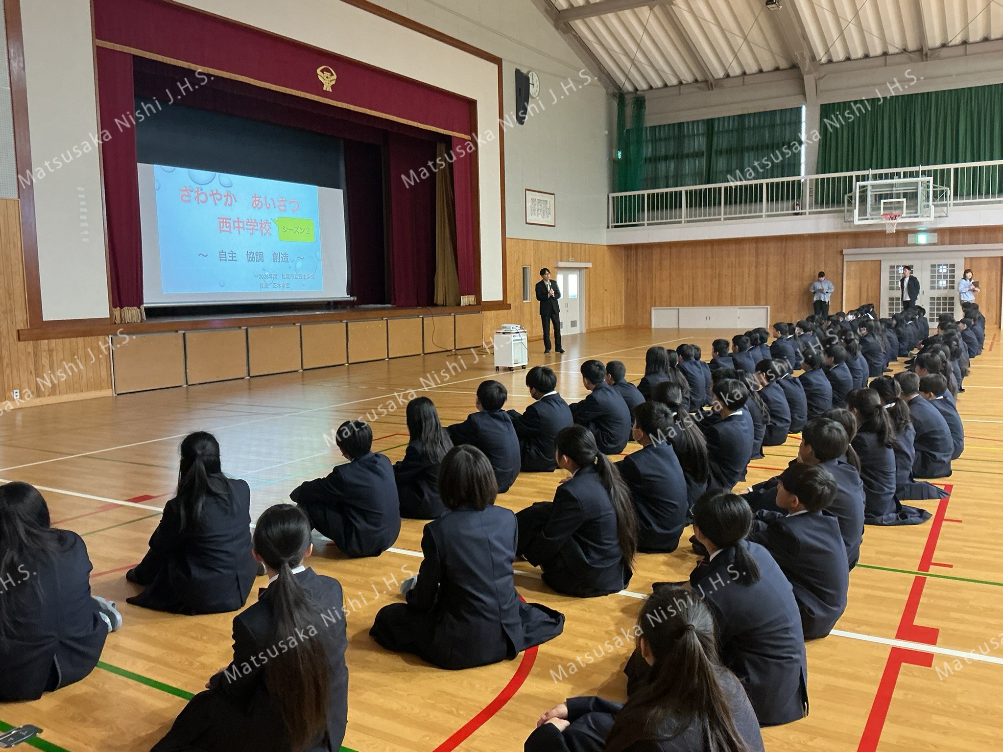 活動歴および当時の関連ビジュアル記録